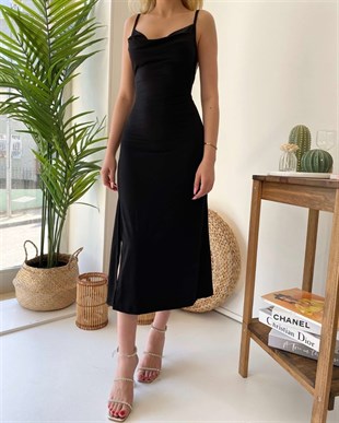 Askılı Uzun Yırtmaç Elbise - Siyah