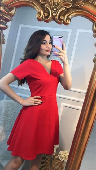 V Yaka Etek Volan Elbise - Kırmızı