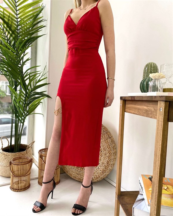 Yırtmaç Zincir Aksesuar Detay Kuğu Elbise - Kırmızı
